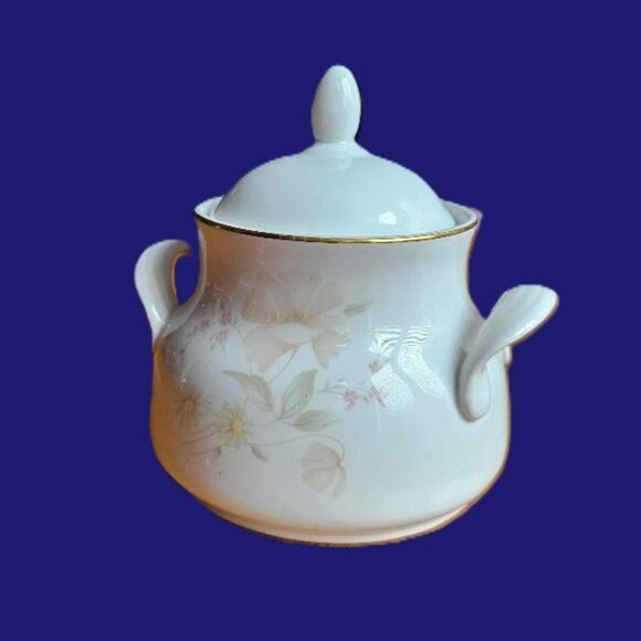 Vntg Royal Doulton sugar and creamer collectors set "Vogue" series floral design - Picture 7 of 8